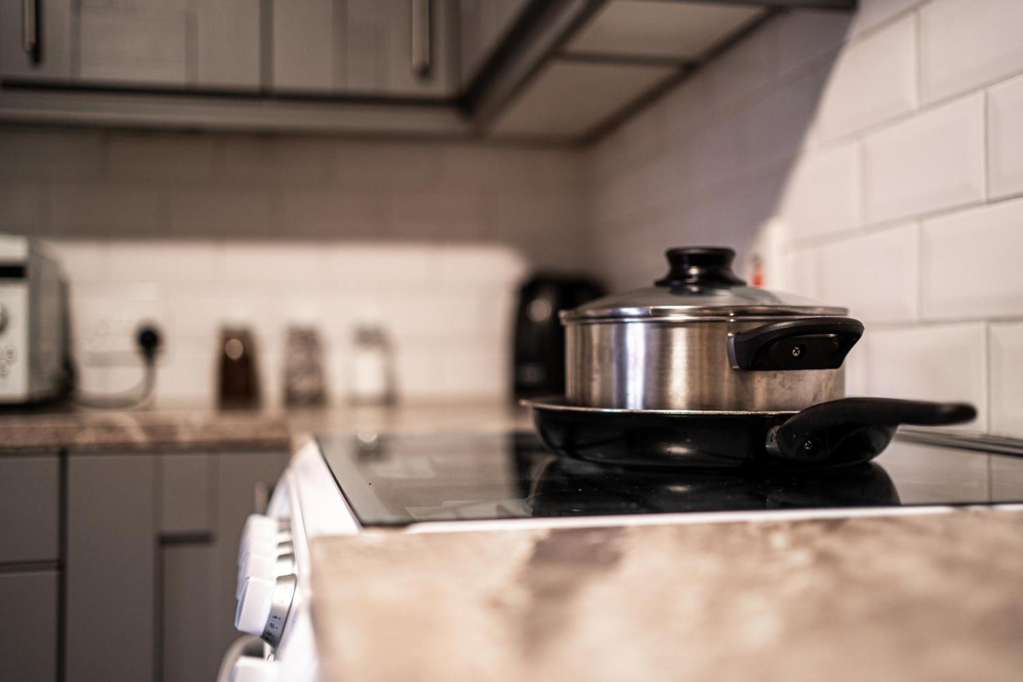 Central Apartment In Belfast City Centre - Sleeps 5 People 外观 照片