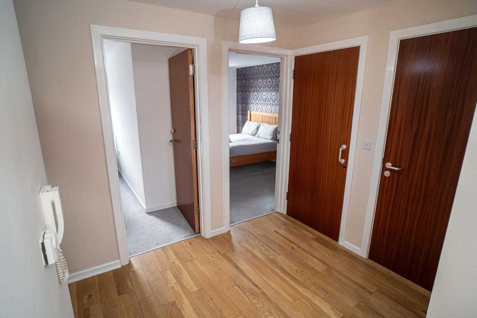 Central Apartment In Belfast City Centre - Sleeps 5 People 外观 照片