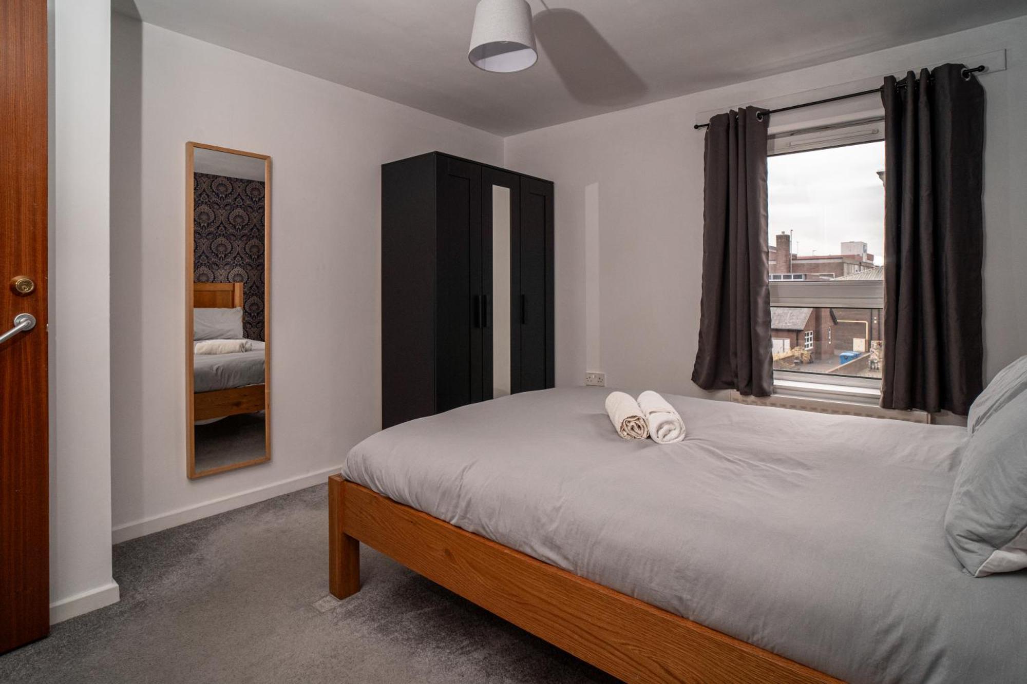 Central Apartment In Belfast City Centre - Sleeps 5 People 外观 照片