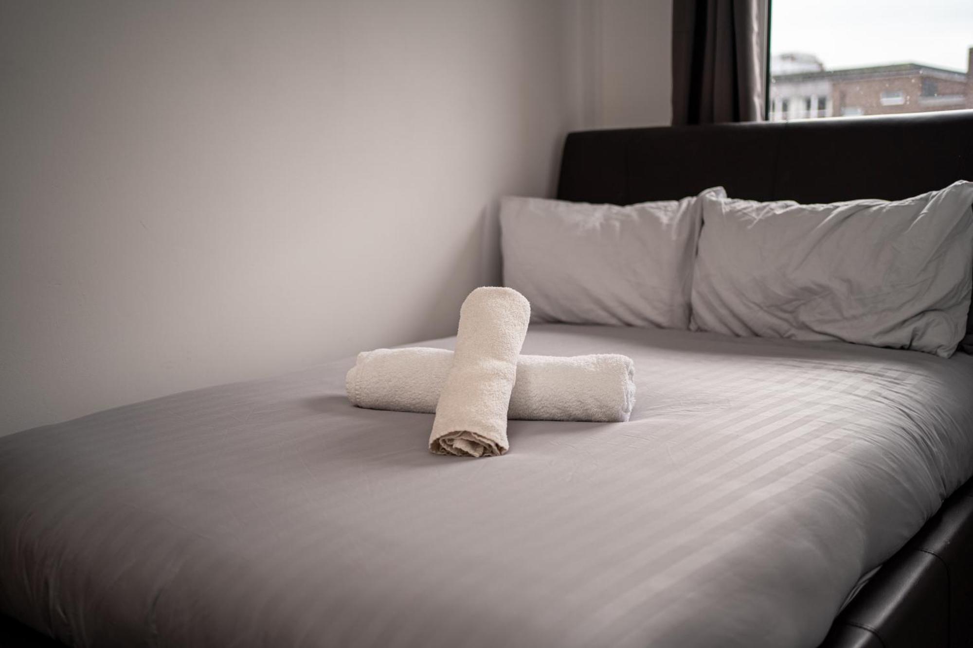 Central Apartment In Belfast City Centre - Sleeps 5 People 外观 照片